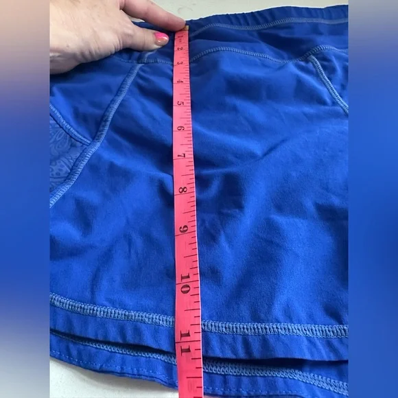 Blue Athleta home run shorts Large‎ - Picture 6 of 8